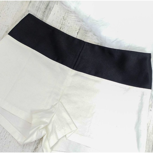 Express Color Block Side Zip Satin Trim Shorts - Picture 4 of 7